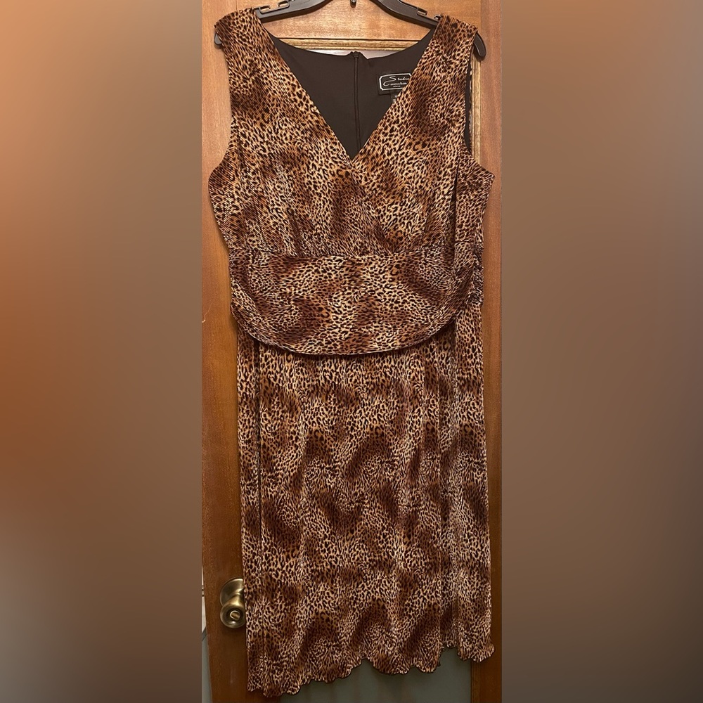 Studio Connection Woman Plus Leopard Animal Print Sleeveless Stretch Dress 16W